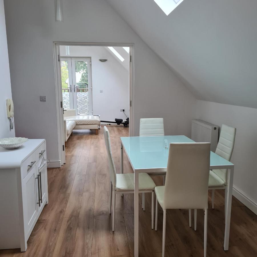 2-Bed Loft Apartment For 5Ppl With Private Parking Beckenham Exterior photo