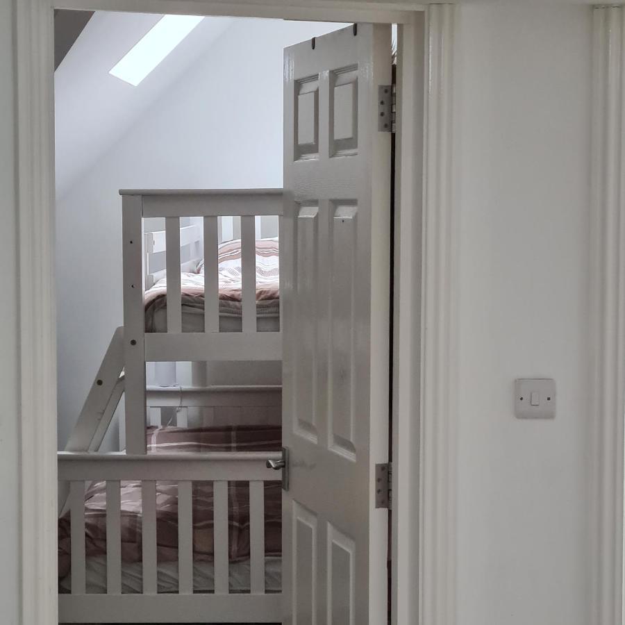 2-Bed Loft Apartment For 5Ppl With Private Parking Beckenham Exterior photo
